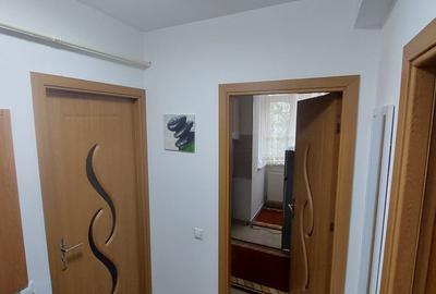 Garsonieră decomandată, mobilată în Popești-Leordeni