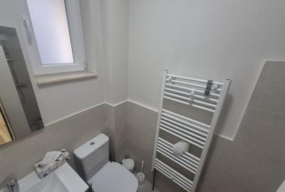 Apartament cu 4 camere decomandat în Semicentral - 3