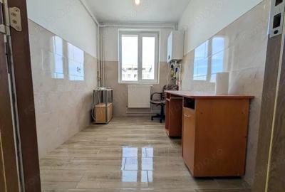Orizont - STRADAL, Apart 2 cam decomandat, renovat, balcon lung - 3