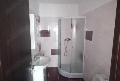 Inchiriez apartament 3 camere - 3