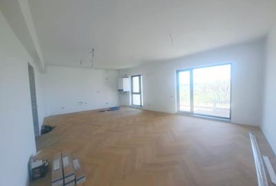 Apartament cu 3 camere decomandat în Delfinariu - 1