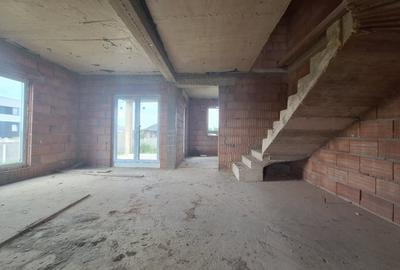 Duplex 5 camere, 128 mp utili, despartit prin camera tehnica, Calea Urseni - 2