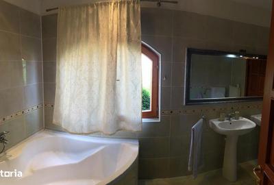 Casă cu 4 camere cu Teren 800 Mp în Livezeni - 9