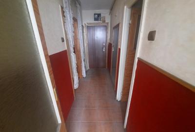 Apartament cu 2 camere decomandat, etajul 2/10, zona Alexandru cel Bun - 6