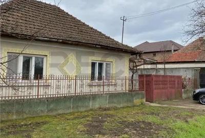 Casă cu 3 camere cu Teren 1439 Mp în Săcueni - 10