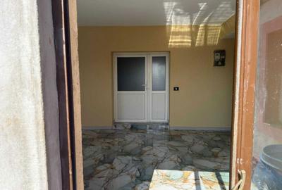 Casă cu 4 camere în Nisipari - 3