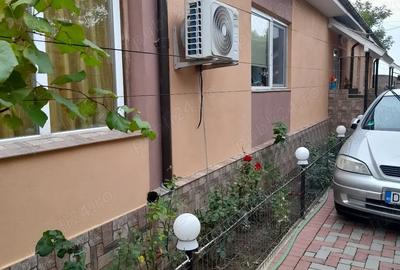 Casă cu Teren 800 Mp în Milești - 4