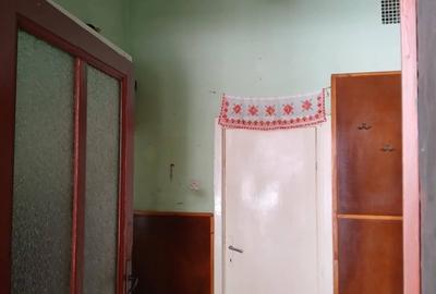 Casă individuală cu 4 camere cu Teren 100 Mp în Central - 3