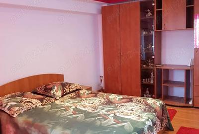 Garsonieră decomandată în Central - 9