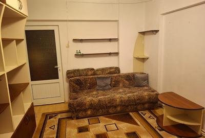 Apartament 3 camere decomandat, et. 3 cu lift, Pacurari - 2