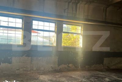 Spațiu comercial, de 800 mp, în Industrială - 2