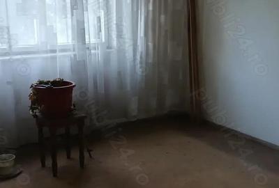 Pe Republicii, zona Liana, apartament cu 2 camere decomandat, etaj1 de vanzare. - 5