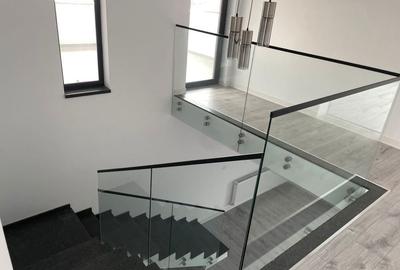 Casă cu 4 camere cu Teren 500 Mp în Aninoasa - 8