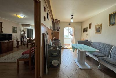 2 cam. decomandat, 53 mp, et.4 cu acoperis, Cuza-Voda - 17