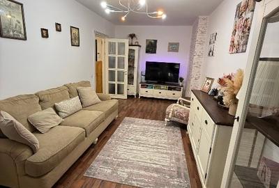 De Vânzare, Apartament 3 Camere + Parcare, Vișoianu - 1