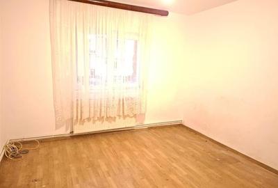 Garsoniera decomandata zona Vasile Aaron - 11