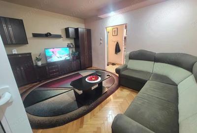 Apartament cu 3 camere decomandat în Tudor - 1