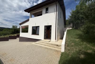 Casa individuala 145 mp utili - 4 camere - Stolna! - 2