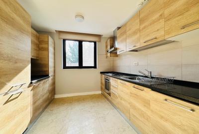 Duplex cu 5 camere cu Canalizare în Central - 2