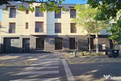 Spațiu comercial, de 102 mp, în Ultracentral - 7