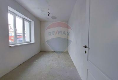 Apartament cu 3 camere decomandat în Terezian - 5