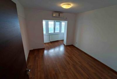 Apartament cu 4 camere decomandat în Unirii - 9