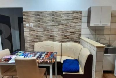 Casă cu 3 camere cu Teren 1300 Mp în Titulescu - 5