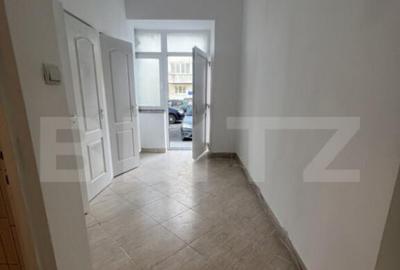 Spa?iu comercial ultracentral 60 mp, vitrina stradala - 3