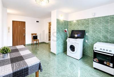 Apartament cu 2 camere decomandat în Tei