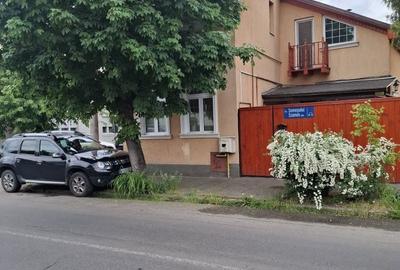 Casă cu 4 camere în Central - 3