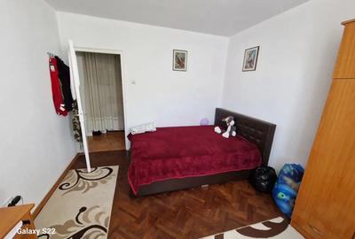Vand apartament 3 camera zona SC - uri - 2