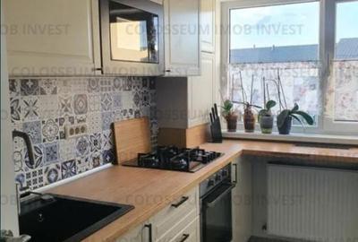 Apartament cu 3 camere decomandat, mobilat în Tractorul - 2