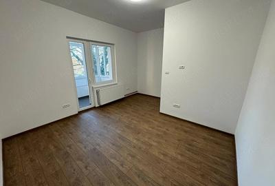Apartament cu 3 camere decomandat în Punctele Cardinale - 3