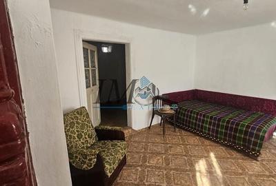 Casă individuală cu 3 camere cu Canalizare în Roșia de Secaș - 3