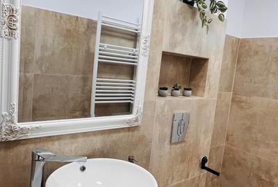 Apartament  cu trei camere renovat mobilat GATA DE MUTAT - 8