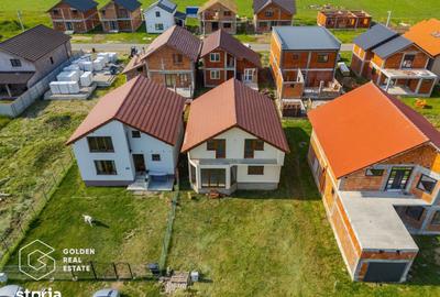 Casă cu 4 camere cu Teren 300 Mp în Fântânele - 2