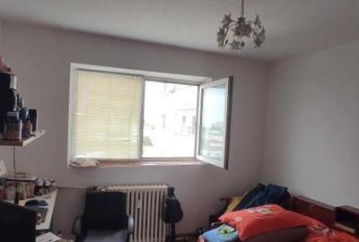 APARTAMENT 3 CAMERE DECOMANDAT ZONA CET - 7
