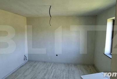 Casă cu 5 camere cu Teren 1300 Mp în Central