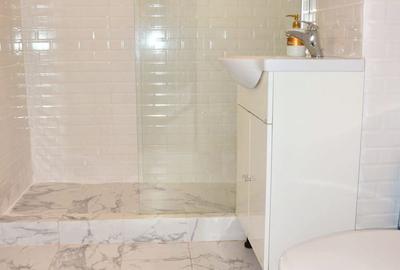 Apartament cu 3 camere în Central - 1