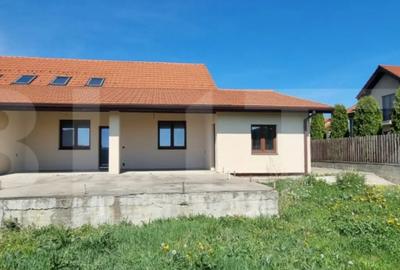 Casă cu 4 camere cu Teren 960 Mp în Central - 3