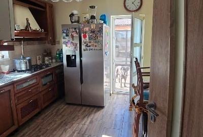 Duplex cu 5 camere cu Canalizare în Breazu - 8