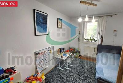 Apartament cu 4 camere decomandat în Central - 8