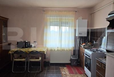 Casa de vanzare cu 2 camere, 77 mp, zona Botizului - 3