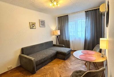 Garsonieră decomandată în Central - 2