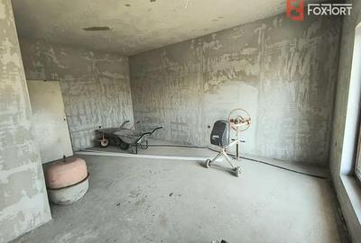 Casă cu 5 camere cu Canalizare în Plopi - 3