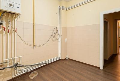 Refugiu interbelic cu 3 camere - 90 mp utili - Curte interioara - 13