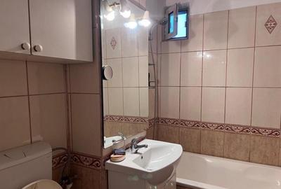 Apartament 3 camere de inchiriat, zona Politia Municipiului, et 3 - 9