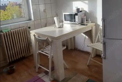 Inchiriez o canera in apartament - 1