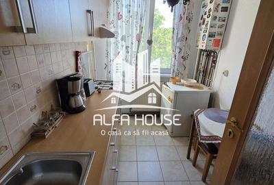 Apartament cu 2 camere semidecomandat în Micro I - 6