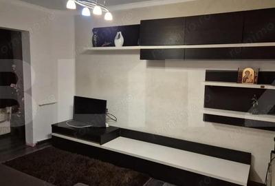 Apartament cu 3 camere semidecomandat în Alfa
